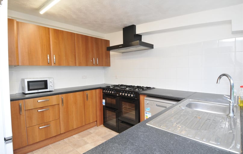 Bedford Park, North Hill, Plymouth - Image 1